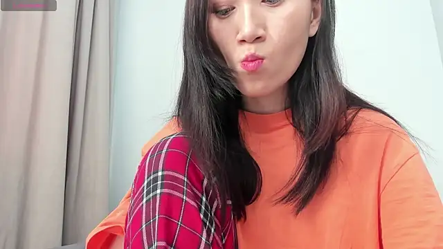 aenie online show from February 4, 4:37 am