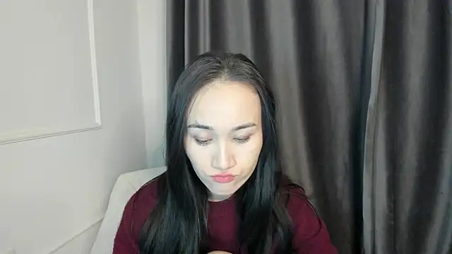 aenie online show from October 15, 12:13 pm