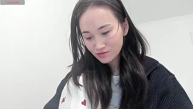 aenie online show from March 14, 9:14 am