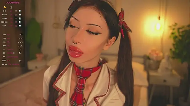 Devilsss toy online show from October 5, 3:58 pm