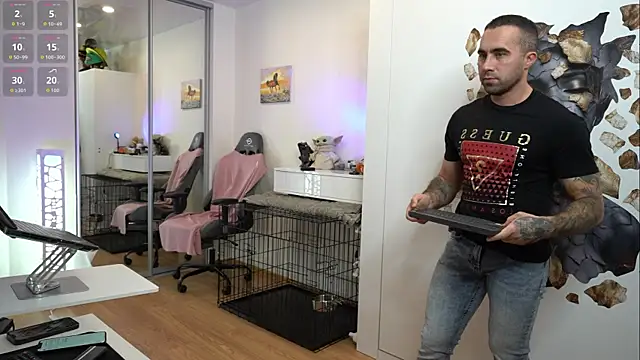 Snapshot of Alex_xxx chatting on October 27, 1:34 pm Alex xxx online show from October 27, 1:34 pm