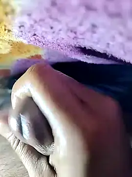 Snapshot of nidansohib1230 chatting on January 14, 4:39 pm nidansohib1230 online show from January 14, 4:39 pm