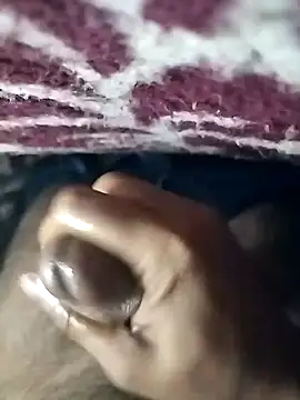 Snapshot of nidansohib1230 chatting on January 28, 7:10 pm nidansohib1230 online show from January 28, 7:10 pm