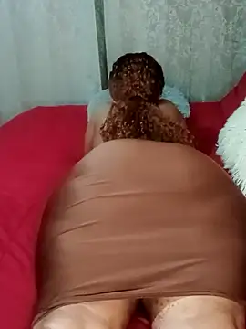 Luciouslips00 online show from September 28, 3:52 pm