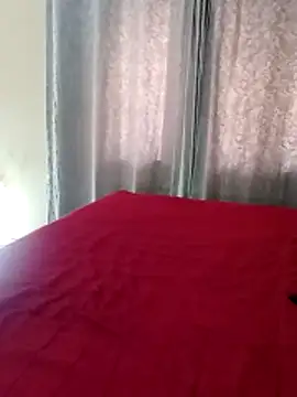 Luciouslips00 online show from November 9, 6:39 am