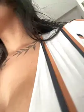 Snapshot of AndyFire69 chatting on March 19, 4:34 pm AndyFire69 online show from March 19, 4:34 pm