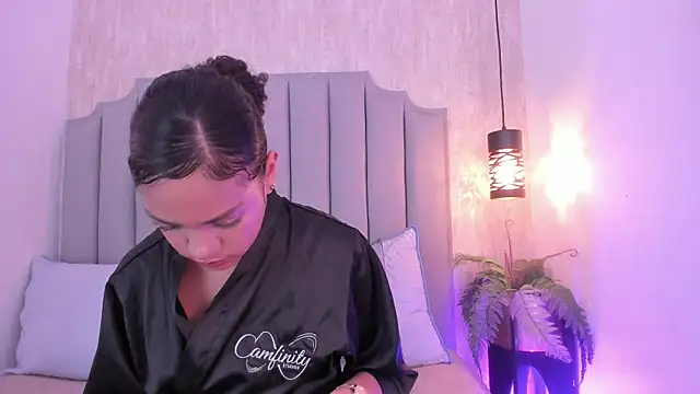 Alahia Baiter online show from March 2, 3:19 pm