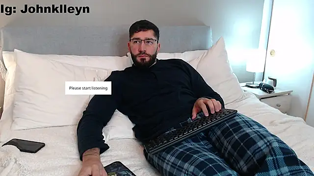 jonhklleyn online show from May 23, 8:19 pm