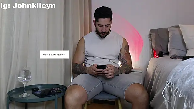 jonhklleyn online show from April 17, 6:55 pm