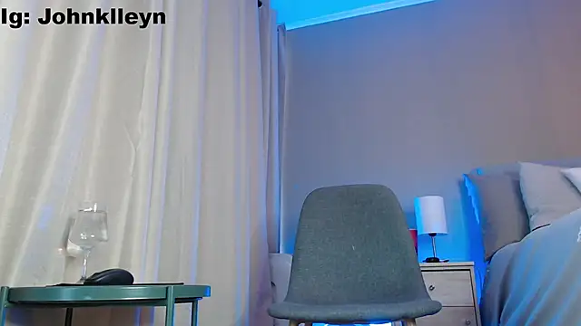 jonhklleyn online show from May 5, 6:44 pm