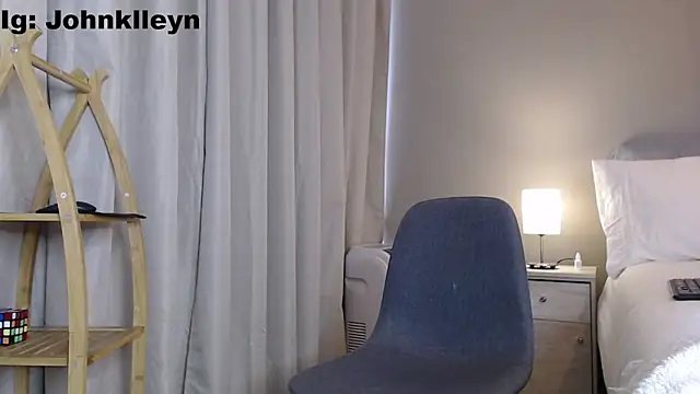 jonhklleyn online show from May 29, 6:58 pm