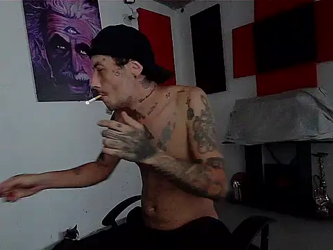 patrik tattoo  online show from May 25, 10:41 pm