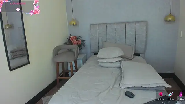 Snapshot of tutu_milf chatting on July 12, 12:28 pm tutu milf online show from July 12, 12:28 pm