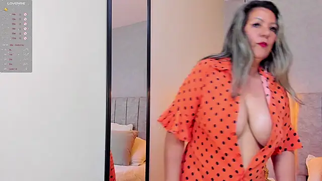 tutu milf online show from March 15, 10:11 pm