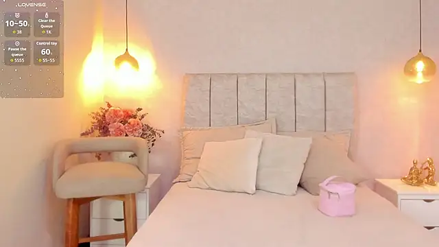 tutu milf online show from December 20, 7:17 pm