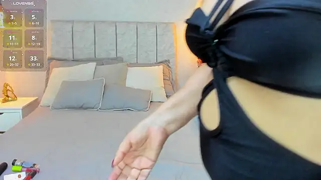 Snapshot of tutu_milf chatting on February 2, 7:13 pm tutu milf online show from February 2, 7:13 pm