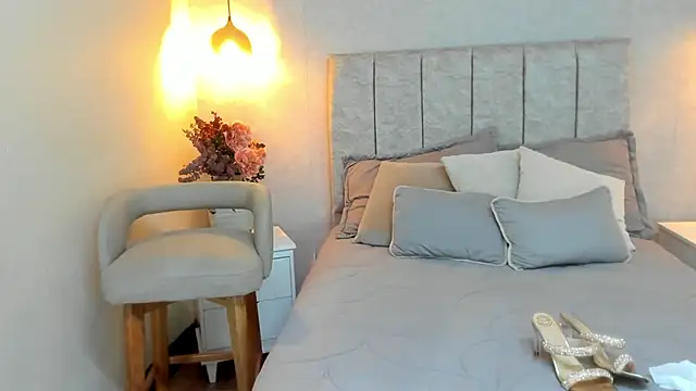 Snapshot of tutu_milf chatting on February 10, 7:13 pm tutu milf online show from February 10, 7:13 pm