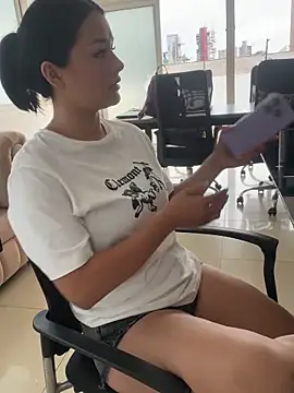 Lola sweeet18 online show from February 10, 11:53 am