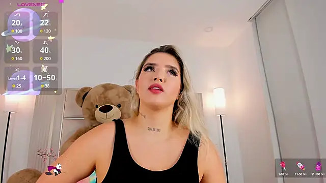 saraamiller  online show from March 8, 10:45 pm