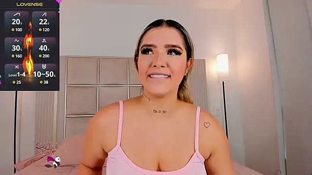 saraamiller  online show from March 19, 10:31 pm