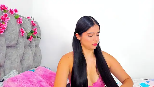 Snapshot of adhara__evanss chatting on February 12, 8:29 pm adhara evanss online show from February 12, 8:29 pm