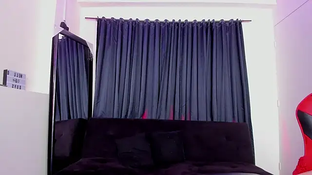 Keyth clement online show from April 15, 7:58 pm