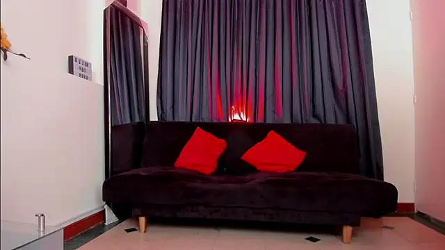 Keyth clement online show from February 7, 6:27 pm