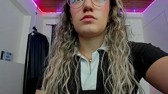 Keyth clement online show from April 15, 7:29 pm