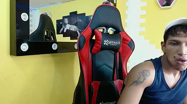 mau elixxx online show from January 21, 2:33 am