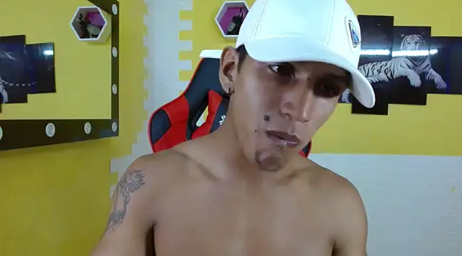 mau elixxx online show from January 18, 3:09 am