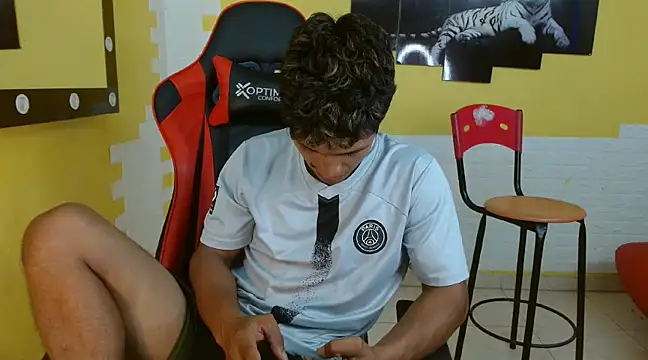 mau elixxx online show from February 4, 7:07 am