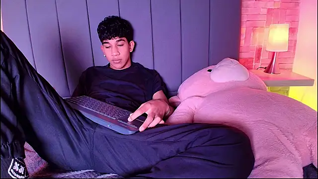 hares mds online show from March 10, 1:48 pm