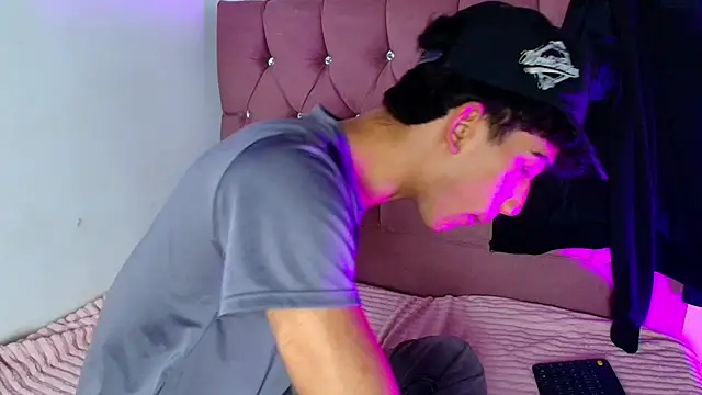 Snapshot of hares_mds chatting on November 18, 4:10 pm hares mds online show from November 18, 4:10 pm