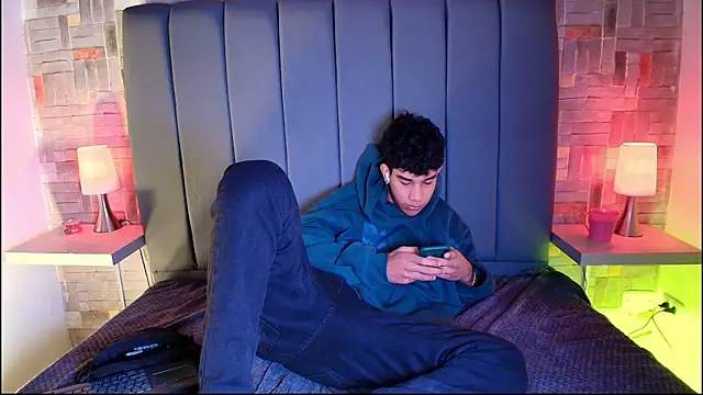 hares mds online show from March 7, 2:11 pm