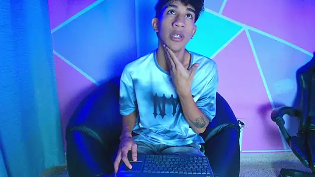 hares mds online show from December 5, 1:43 pm