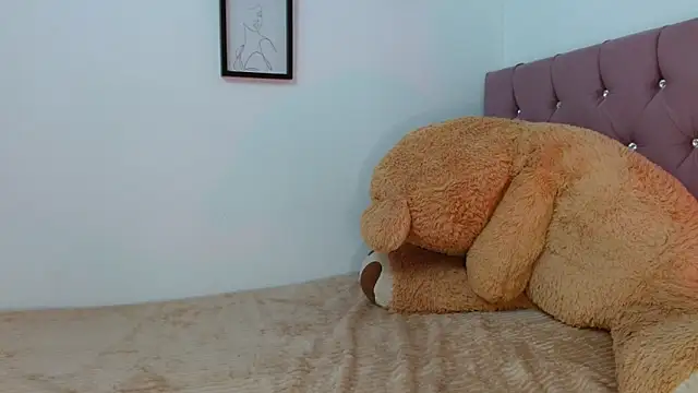 Snapshot of hares_mds chatting on March 7, 3:49 pm hares mds online show from March 7, 3:49 pm