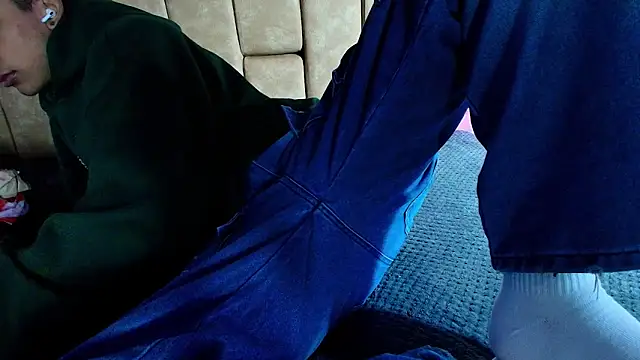 hares mds online show from February 21, 2:30 pm