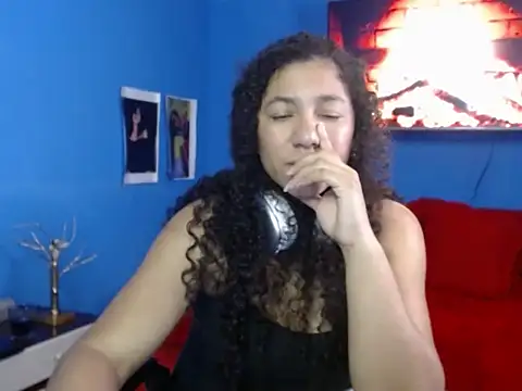 bellacrespalatina online show from October 31, 1:24 am