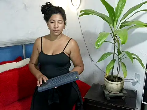 bellacrespalatina online show from March 17, 5:05 pm