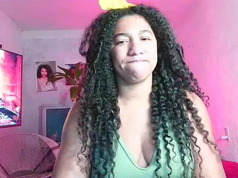 Snapshot of bellacrespalatina chatting on May 18, 9:19 pm bellacrespalatina online show from May 18, 9:19 pm
