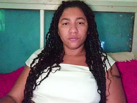 Snapshot of bellacrespalatina chatting on May 8, 9:57 am bellacrespalatina online show from May 8, 9:57 am