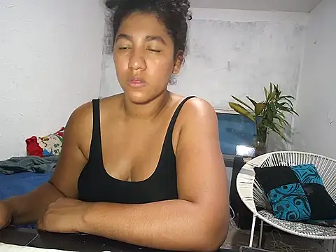 bellacrespalatina online show from February 7, 8:17 pm