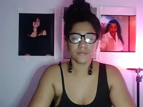 bellacrespalatina online show from October 10, 9:04 pm