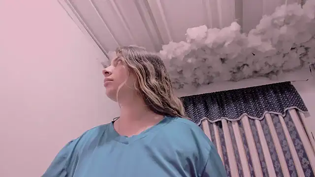 Lauu G online show from November 29, 10:48 am