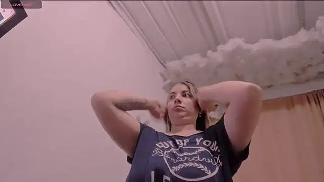 Lauu G online show from February 25, 3:09 am