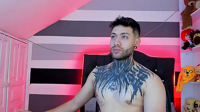 Snapshot of _tatho_perovich_ chatting on December 10, 4:02 am tatho perovich online show from December 10, 4:02 am