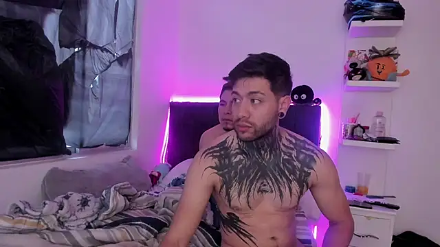 Snapshot of _tatho_perovich_ chatting on January 9, 11:14 am tatho perovich online show from January 9, 11:14 am