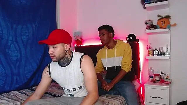 Snapshot of _tatho_perovich_ chatting on February 2, 1:02 am tatho perovich online show from February 2, 1:02 am