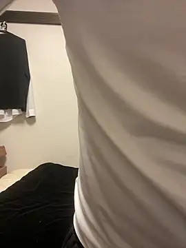 Snapshot of YU-KI00 chatting on November 13, 9:35 am YU-KI00 online show from November 13, 9:35 am