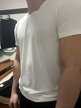 Snapshot of YU-KI00 chatting on November 2, 12:21 pm YU-KI00 online show from November 2, 12:21 pm